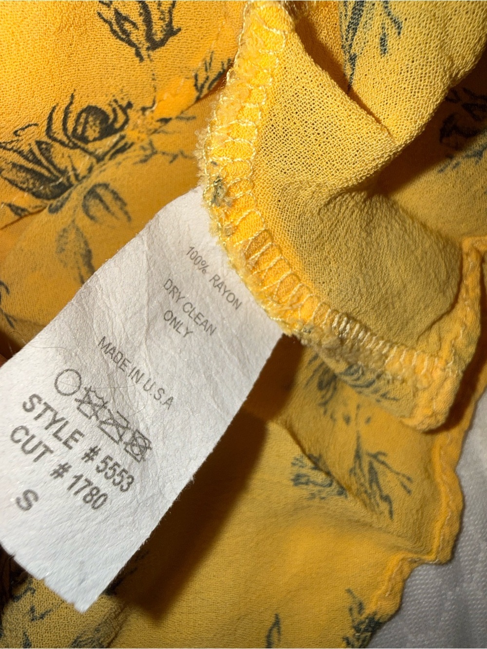 13. Forever 21 Yellow Floral Print Top - Picture 5 of 6
